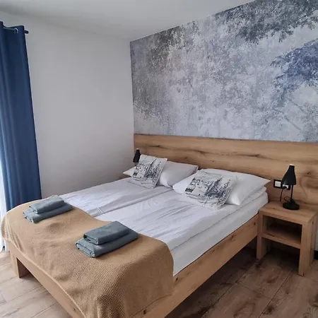 Pod Wyciagiem Апарт-отель 3*